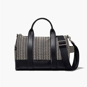 MONOGRAM MEDIUM DUFFLE BAG
